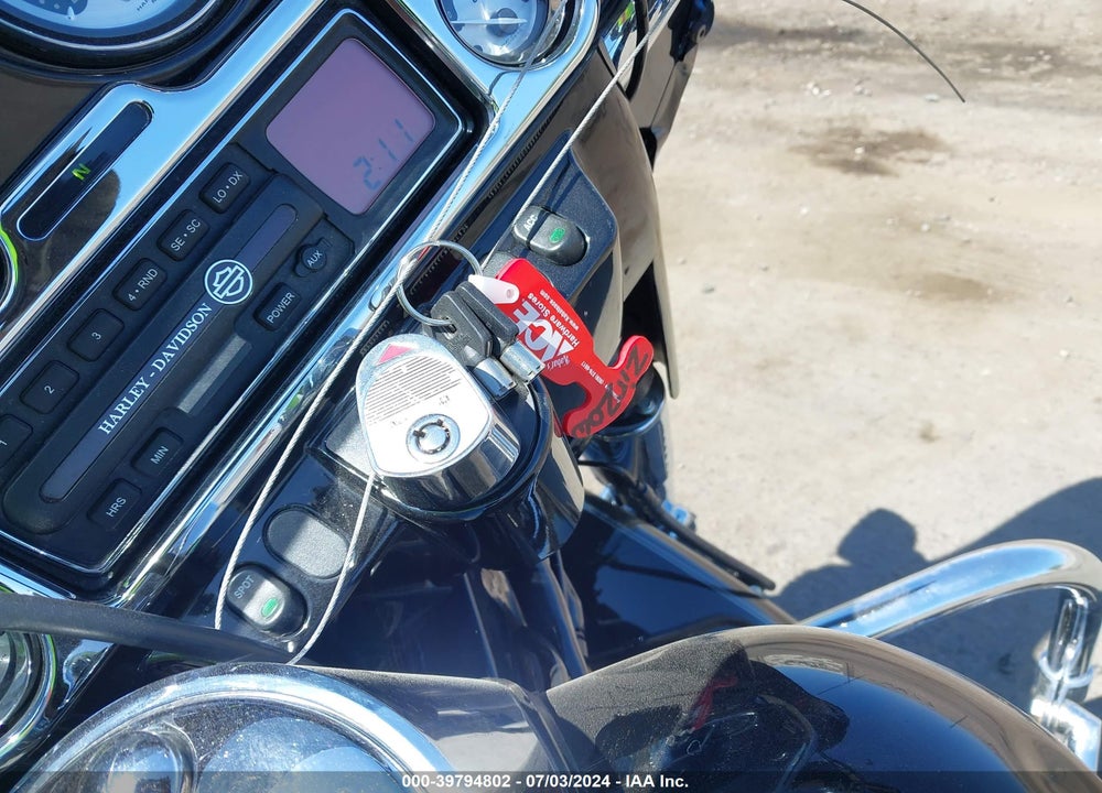 2005 HARLEY-DAVIDSON FLHTCI VIN: 1HD1FFW135Y665701