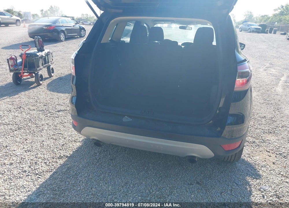 2017 FORD ESCAPE SE VIN: 1FMCU0G92HUB77686