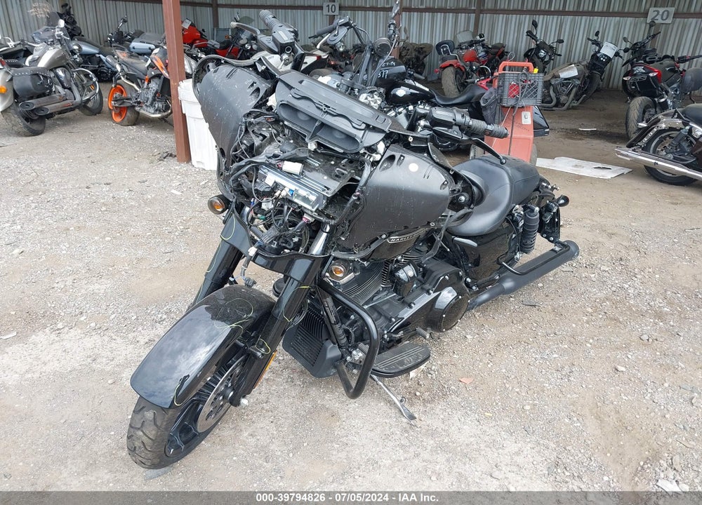2018 HARLEY-DAVIDSON FLHXS STREET GLIDE SPECIAL VIN: 1HD1KRC12JB672685
