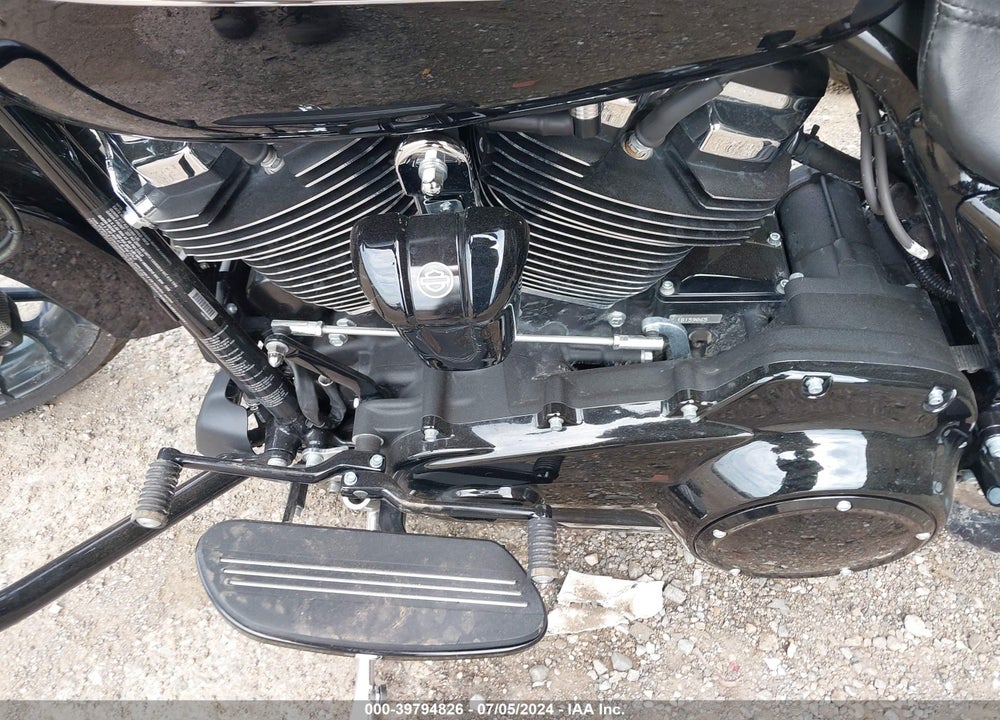 2018 HARLEY-DAVIDSON FLHXS STREET GLIDE SPECIAL VIN: 1HD1KRC12JB672685
