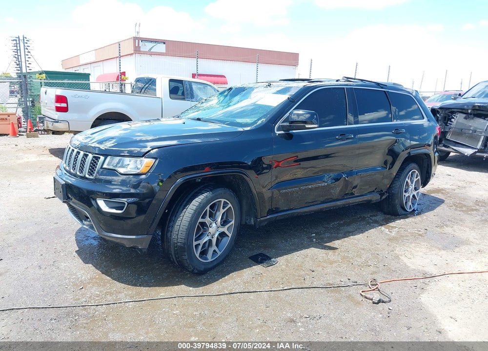 2018 CHEROKEE JEEP GRAND  STERLING EDITION 4X2 VIN: 1C4RJEBG9JC239249