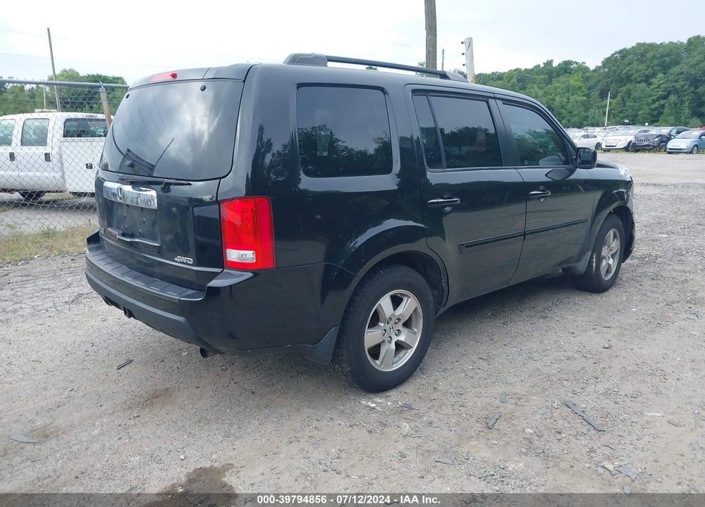 2010 HONDA PILOT EX-L VIN: 5FNYF4H53AB013370