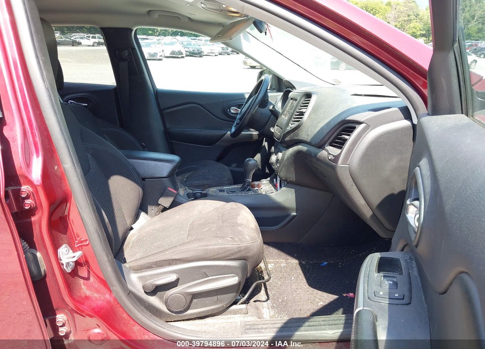 2019 JEEP CHEROKEE LATITUDE 4X4 VIN: 1C4PJMCB8KD212737