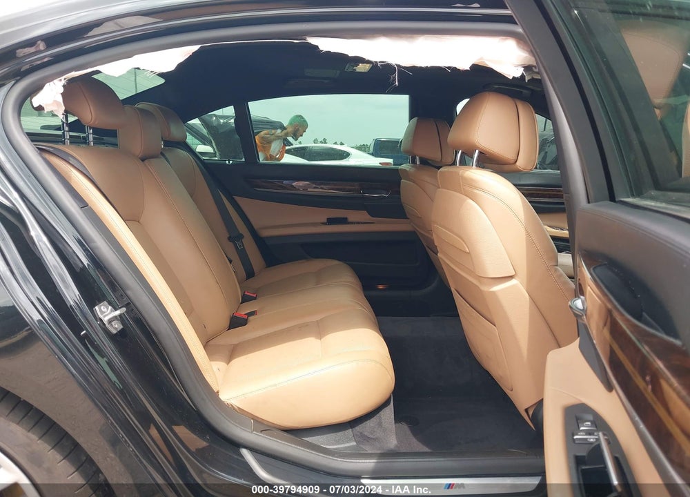 2014 BMW ALPINA B7 VIN: WBAYE8C52ED136220