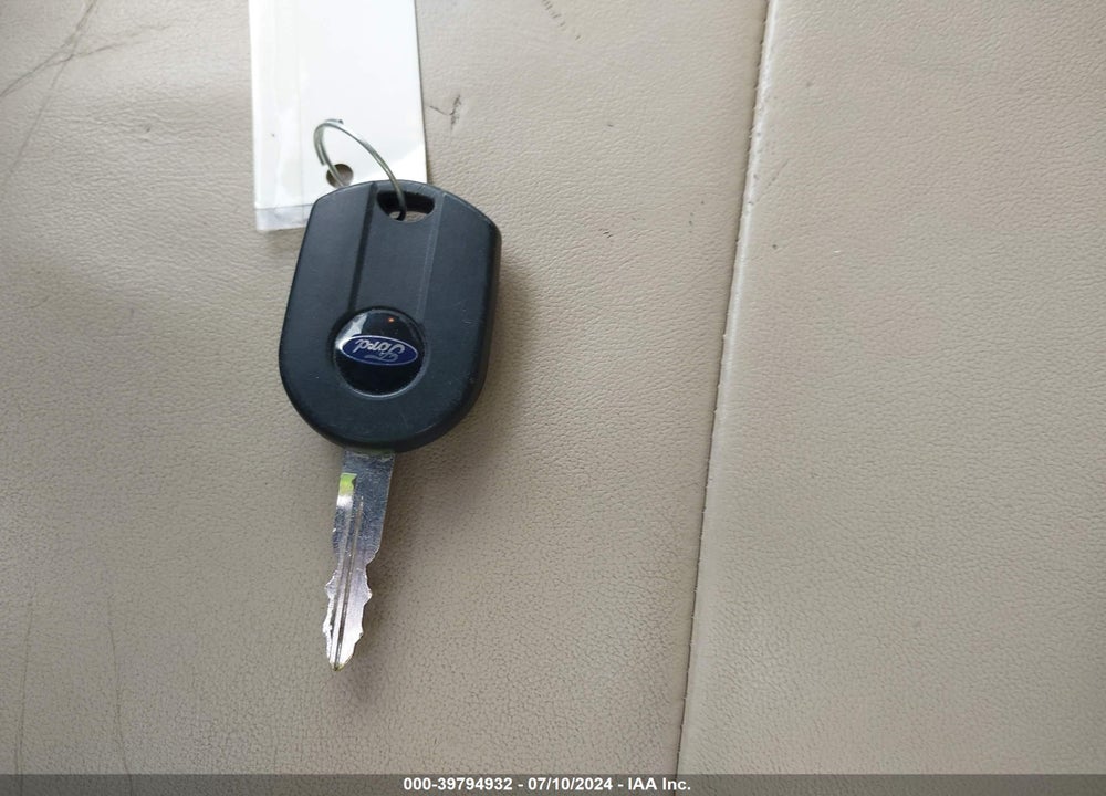2009 FORD ESCAPE LIMITED VIN: 1FMCU04G79KB54677