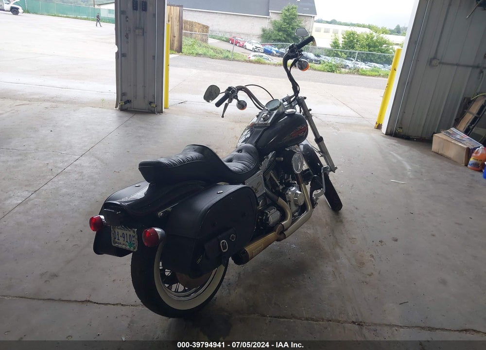 1999 HARLEY-DAVIDSON FXDWG VIN: 1HD1GEV18XY332101