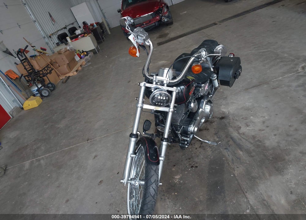 1999 HARLEY-DAVIDSON FXDWG VIN: 1HD1GEV18XY332101