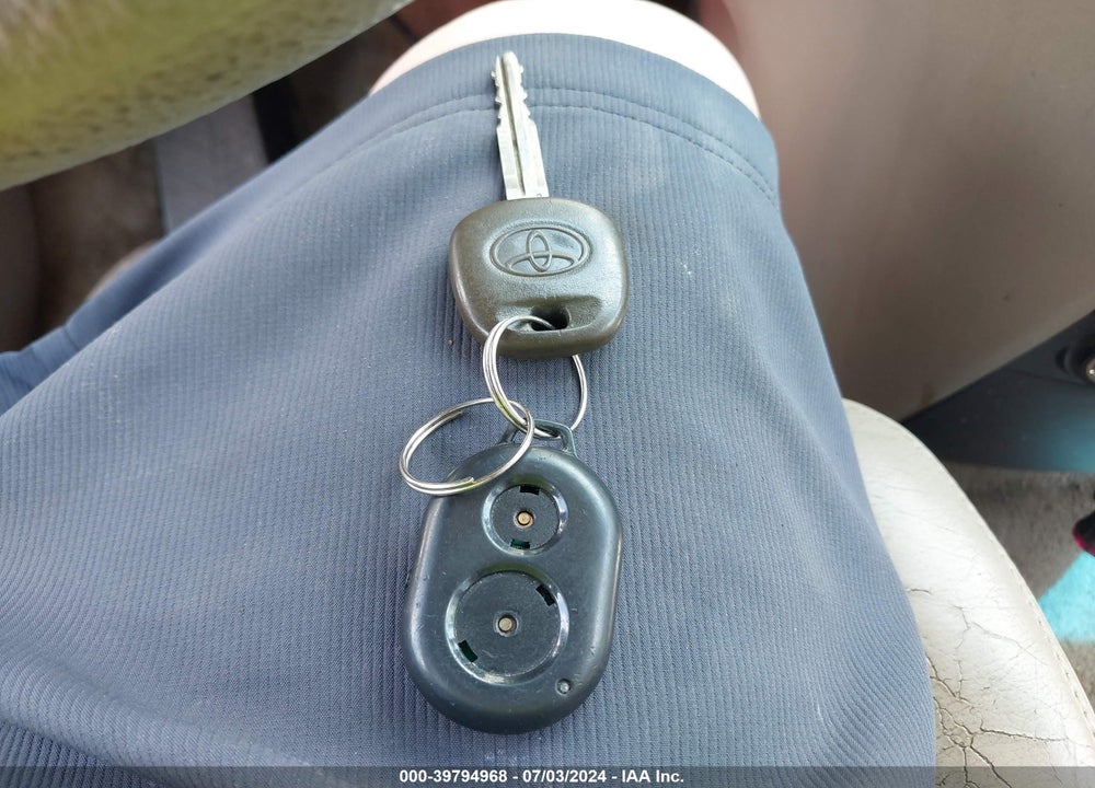 2005 TOYOTA SIENNA LE VIN: 5TDZA23C75S268313