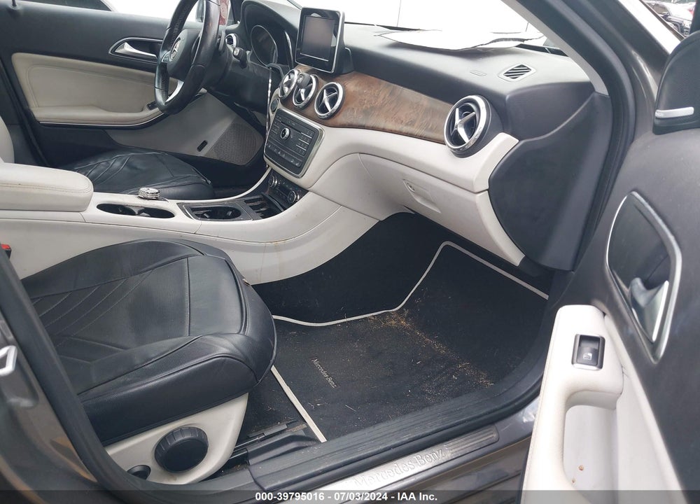 2016 MERCEDES-BENZ GLA 250 4MATIC VIN: WDCTG4GB4GJ230209