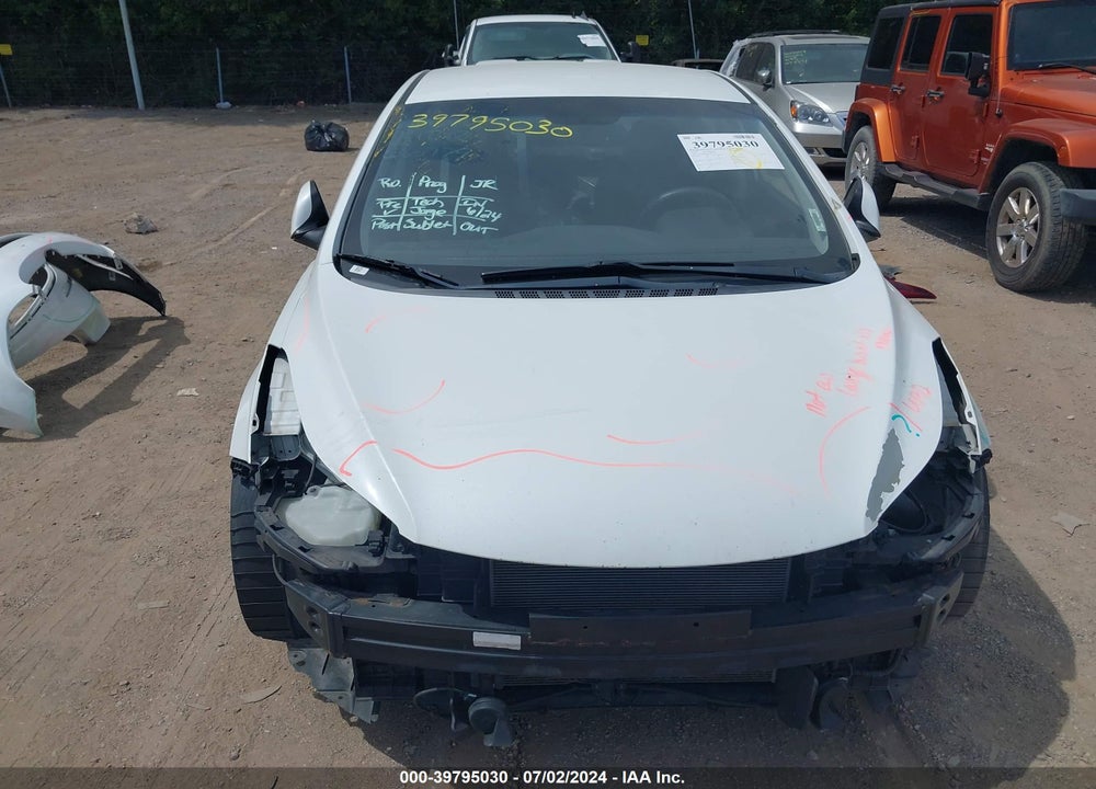 2016 HYUNDAI ELANTRA SE VIN: 5NPDH4AE0GH665179