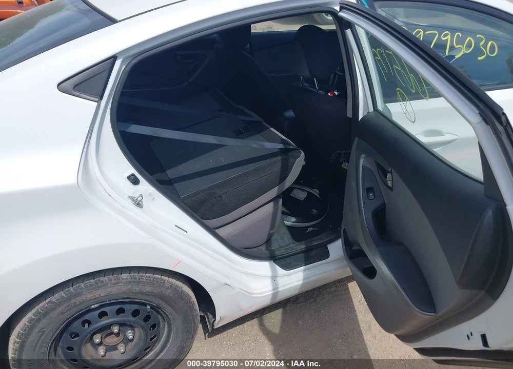 2016 HYUNDAI ELANTRA SE VIN: 5NPDH4AE0GH665179