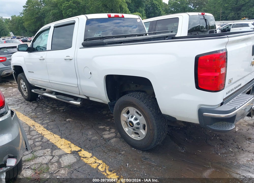 2017 CHEVROLET SILVERADO 2500HD LT VIN: 1GC1CVEG1HF110711