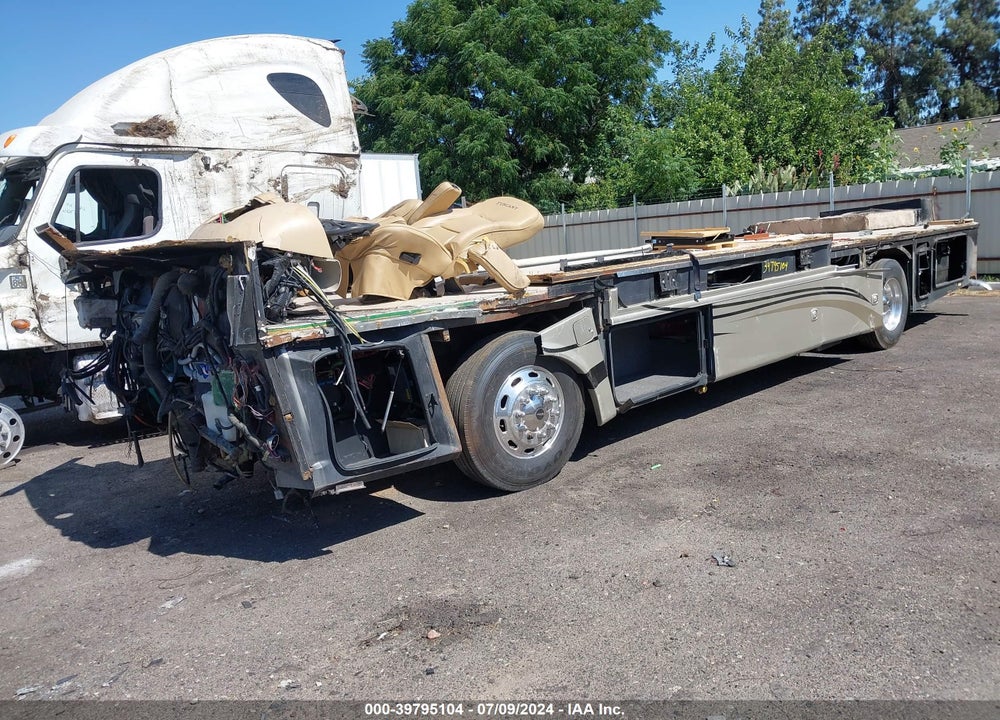 2011 FREIGHTLINER CHASSIS XC VIN: 4UZAB2BS0BCAT2276