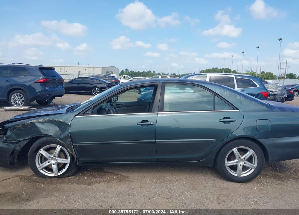 2002 TOYOTA CAMRY LE VIN: 4T1BE32K32U560872