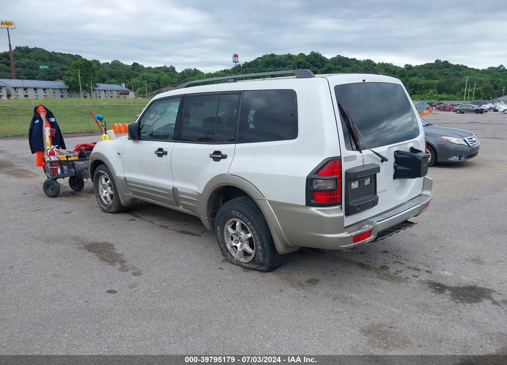 2002 MITSUBISHI MONTERO XLS VIN: JA4MW31R42J063589