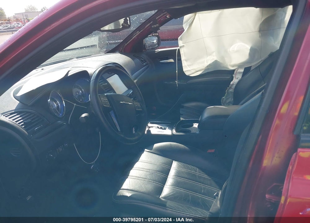 2012 CHRYSLER 300 S V8 VIN: 2C3CCADT8CH312991