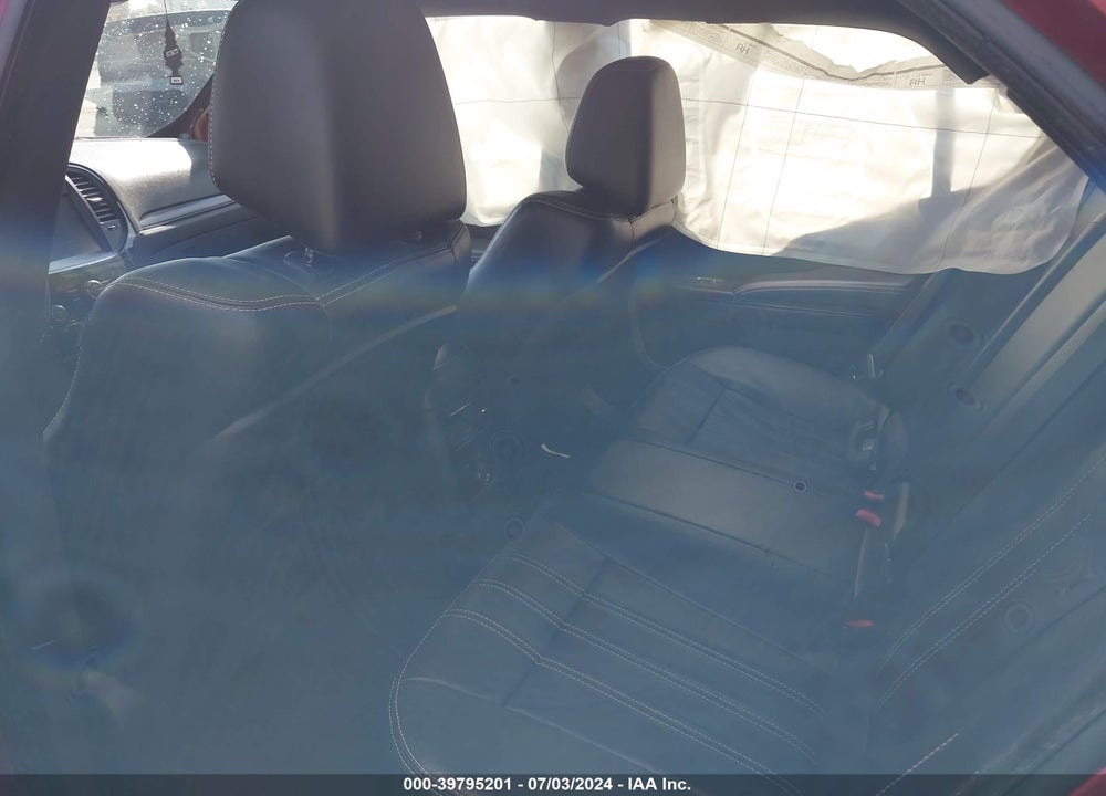 2012 CHRYSLER 300 S V8 VIN: 2C3CCADT8CH312991