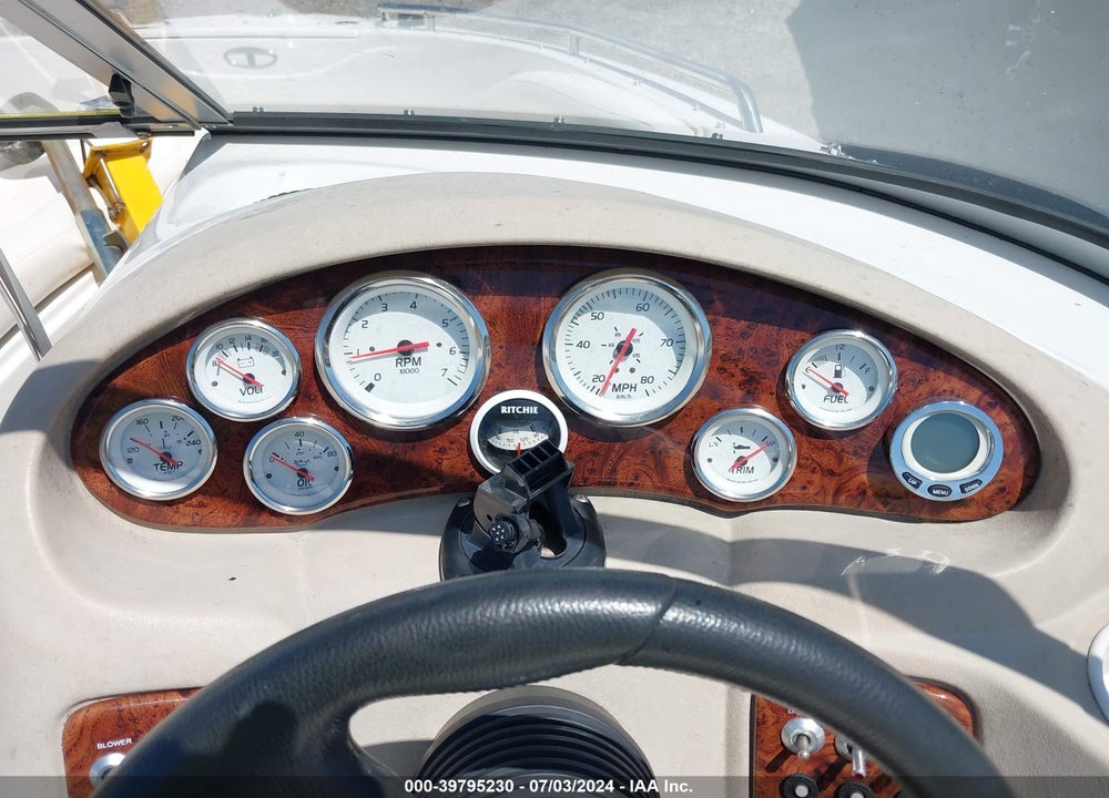2009 WHITE RIVER MARINE GROUP BOAT VIN: BUJA10JEG809