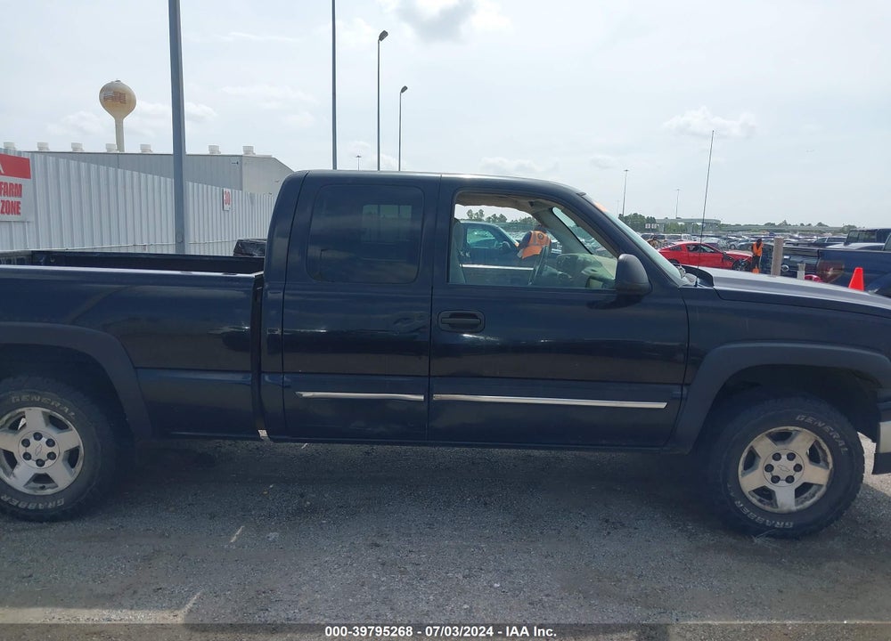 2007 CHEVROLET SILVERADO 1500 CLASSIC LT1 VIN: 1GCEK19Z37Z196710