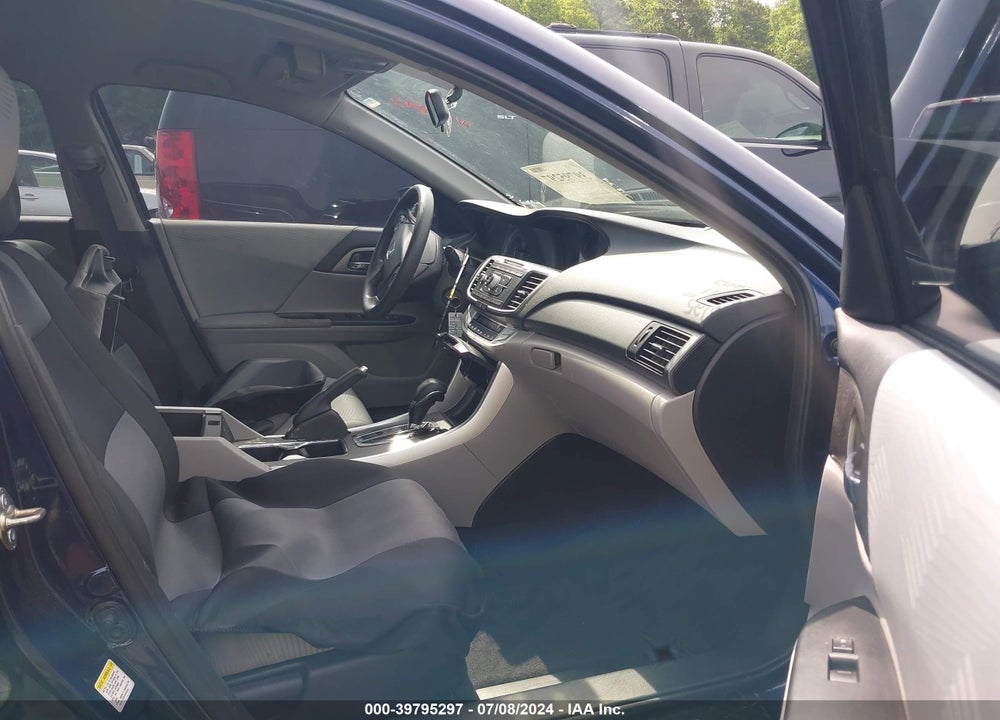 2015 HONDA ACCORD LX VIN: 1HGCR2F32FA039838