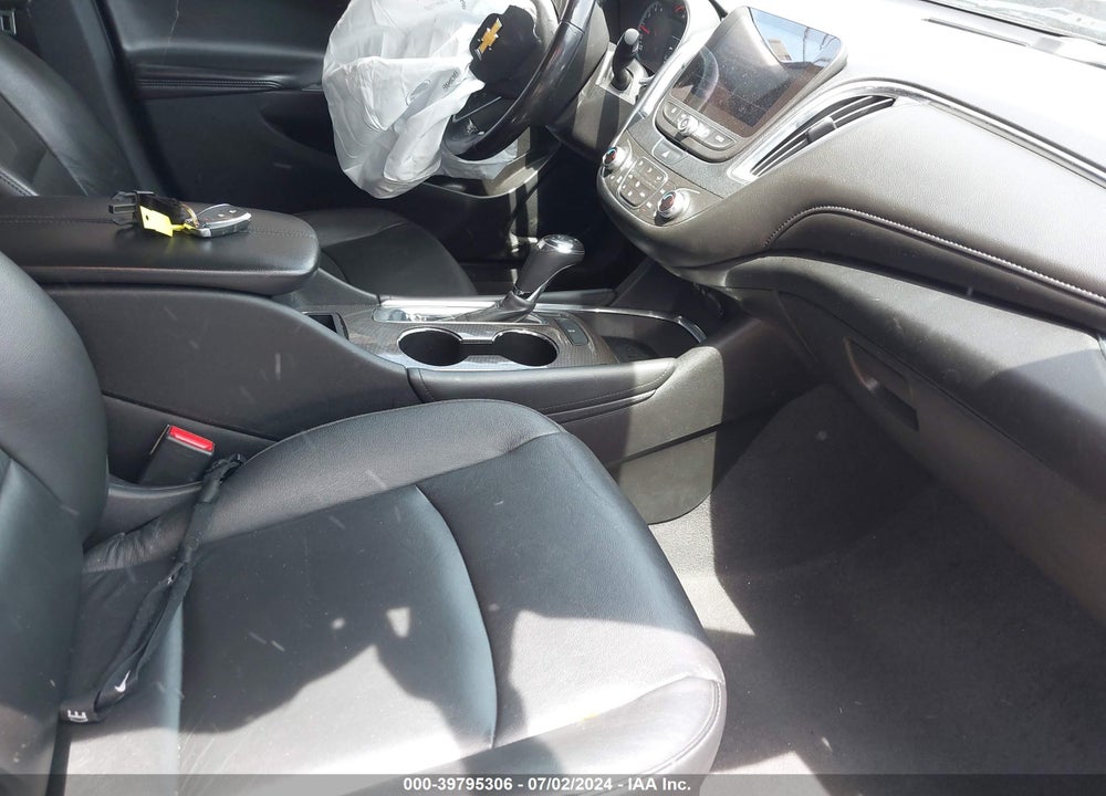 2019 CHEVROLET MALIBU LT VIN: 1G1ZD5ST1KF112881