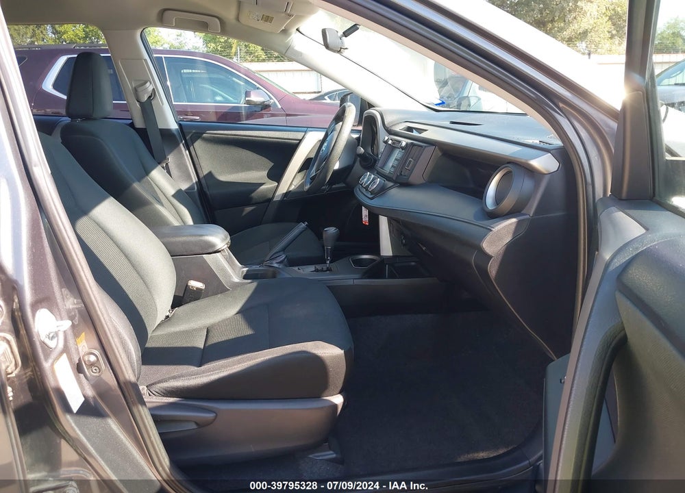 2016 TOYOTA RAV4 LE VIN: 2T3BFREV8GW453353