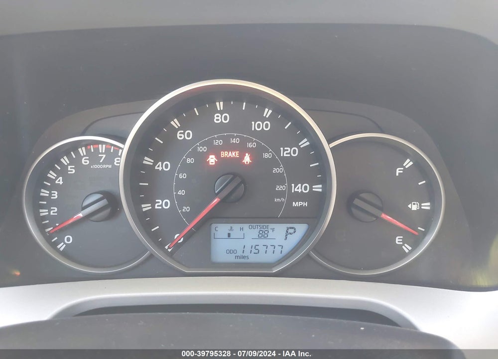 2016 TOYOTA RAV4 LE VIN: 2T3BFREV8GW453353
