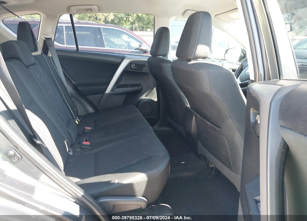 2016 TOYOTA RAV4 LE VIN: 2T3BFREV8GW453353