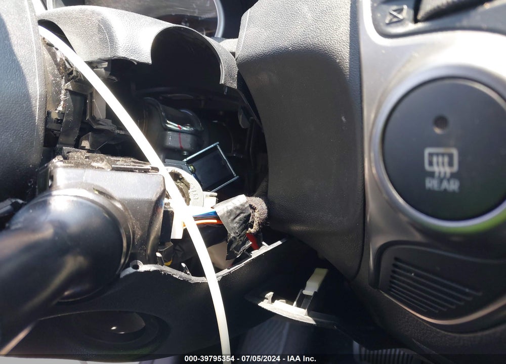 2014 HYUNDAI TUCSON GLS VIN: KM8JT3AF8EU895636