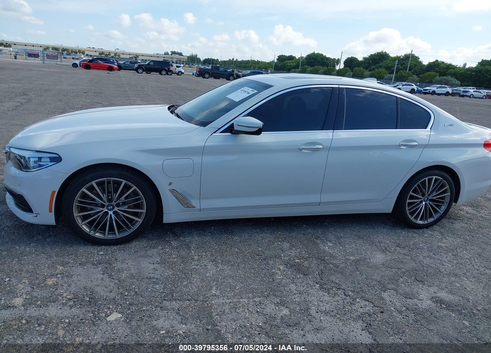 2018 BMW 530E IPERFORMANCE VIN: WBAJA9C52JB252395