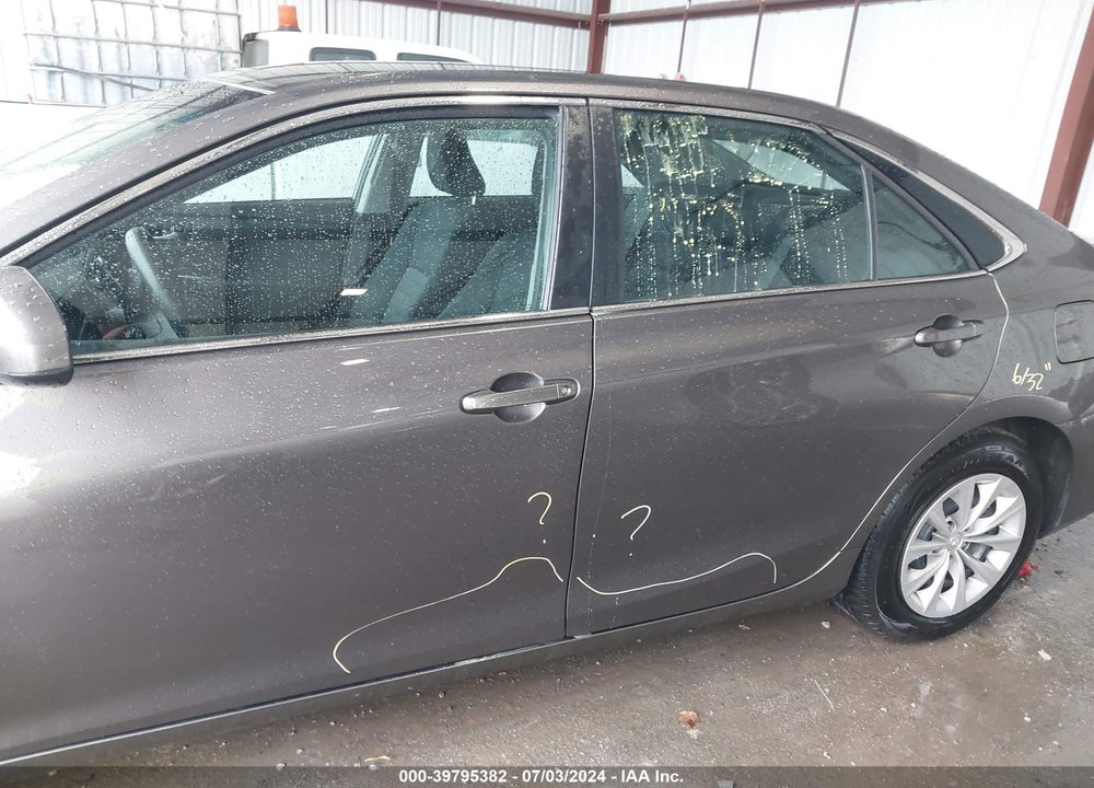 2016 TOYOTA CAMRY LE VIN: 4T4BF1FK4GR516923