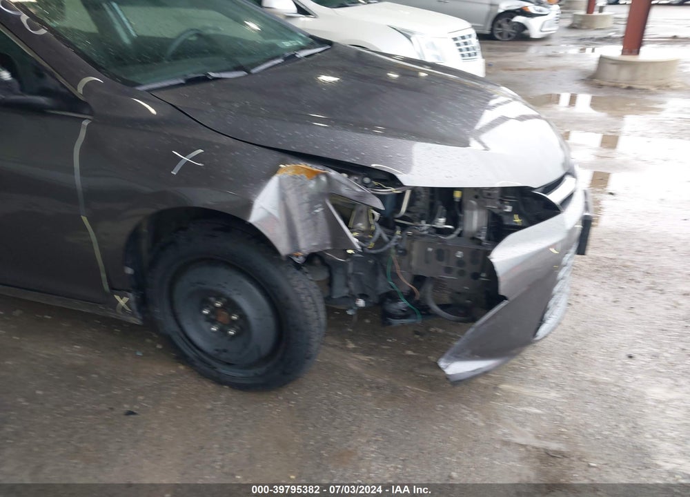2016 TOYOTA CAMRY LE VIN: 4T4BF1FK4GR516923