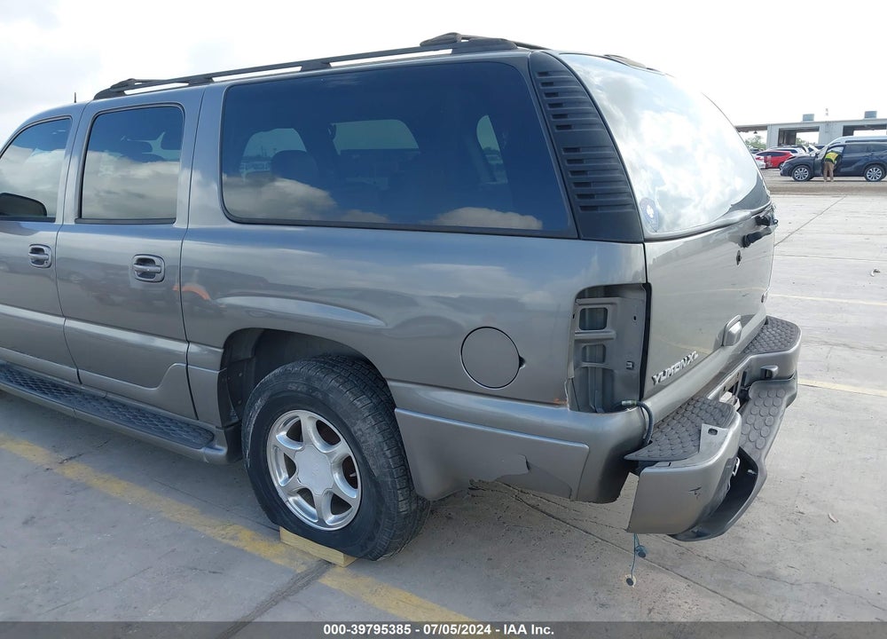 2005 GMC YUKON XL 1500 DENALI VIN: 1GKFK66U35J197477