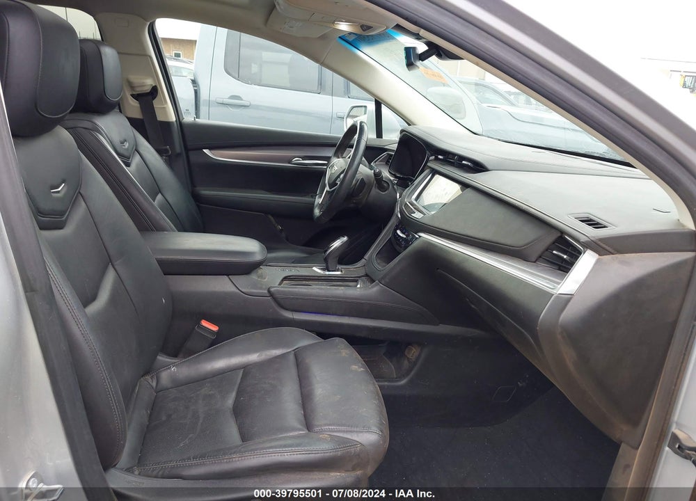 2018 CADILLAC XT5 PREMIUM LUXURY VIN: 1GYKNFRS6JZ118093