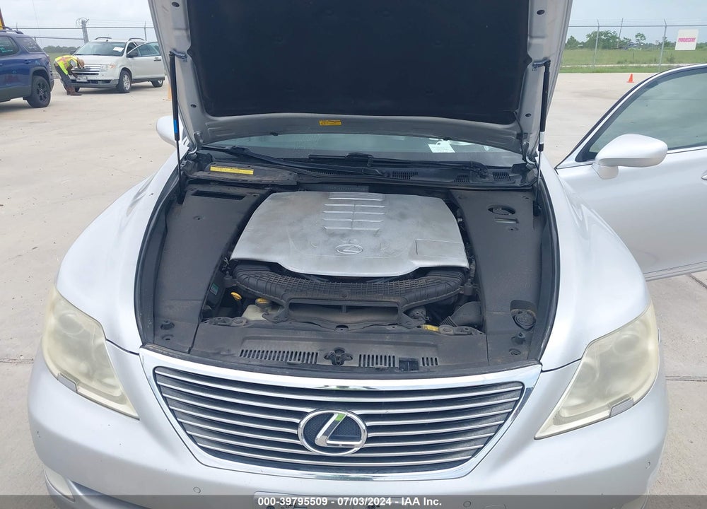 2008 LEXUS LS 460 VIN: JTHBL46F885083743