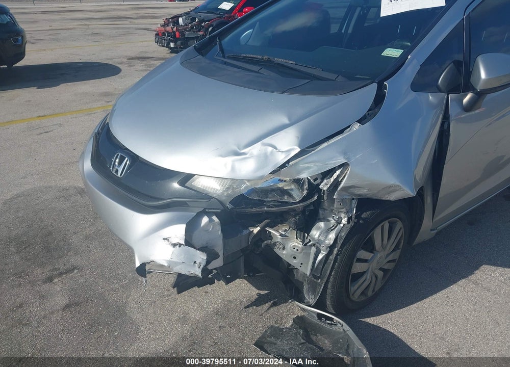 2016 HONDA FIT LX VIN: JHMGK5H58GX024360