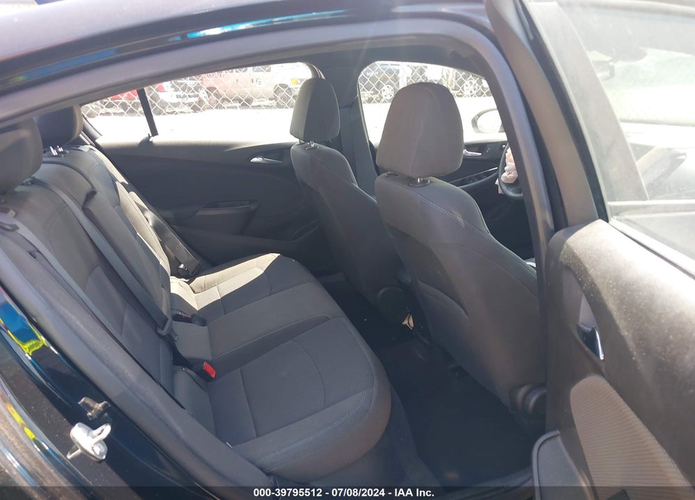 2018 CHEVROLET CRUZE LT AUTO VIN: 1G1BE5SM4J7226910