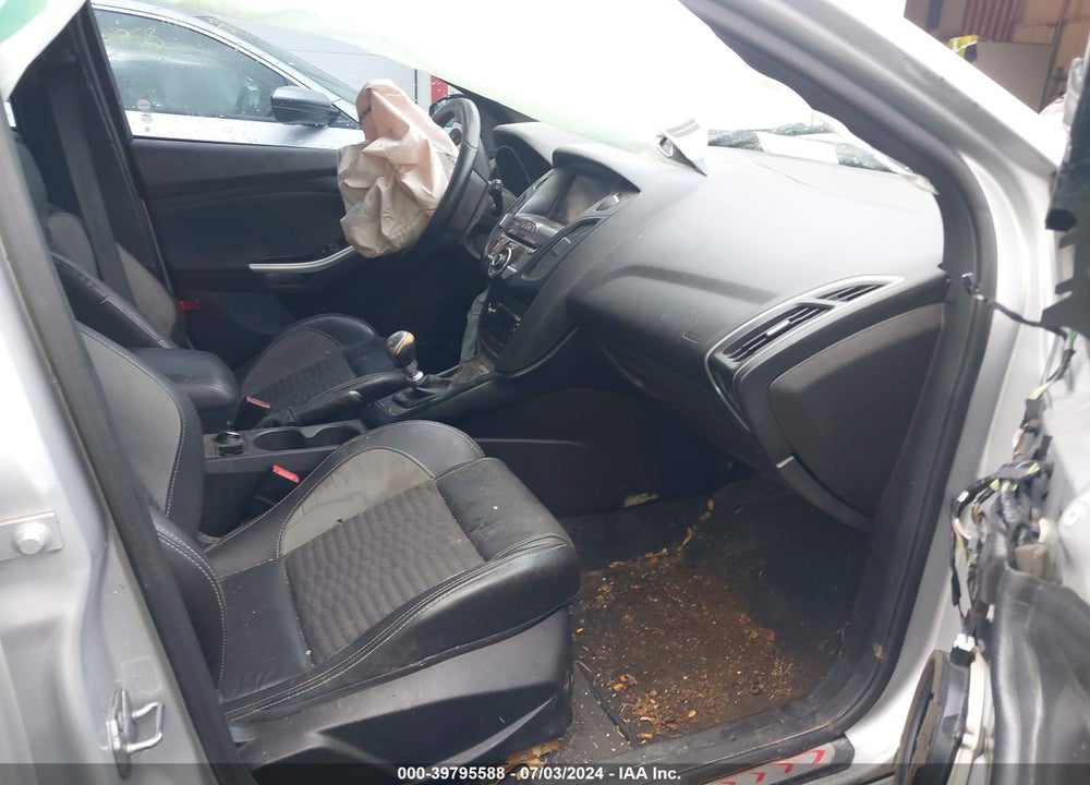 2013 FORD FOCUS ST VIN: 1FADP3L94DL126297