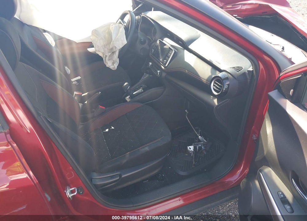 2018 NISSAN KICKS SR VIN: 3N1CP5CU6JL540898