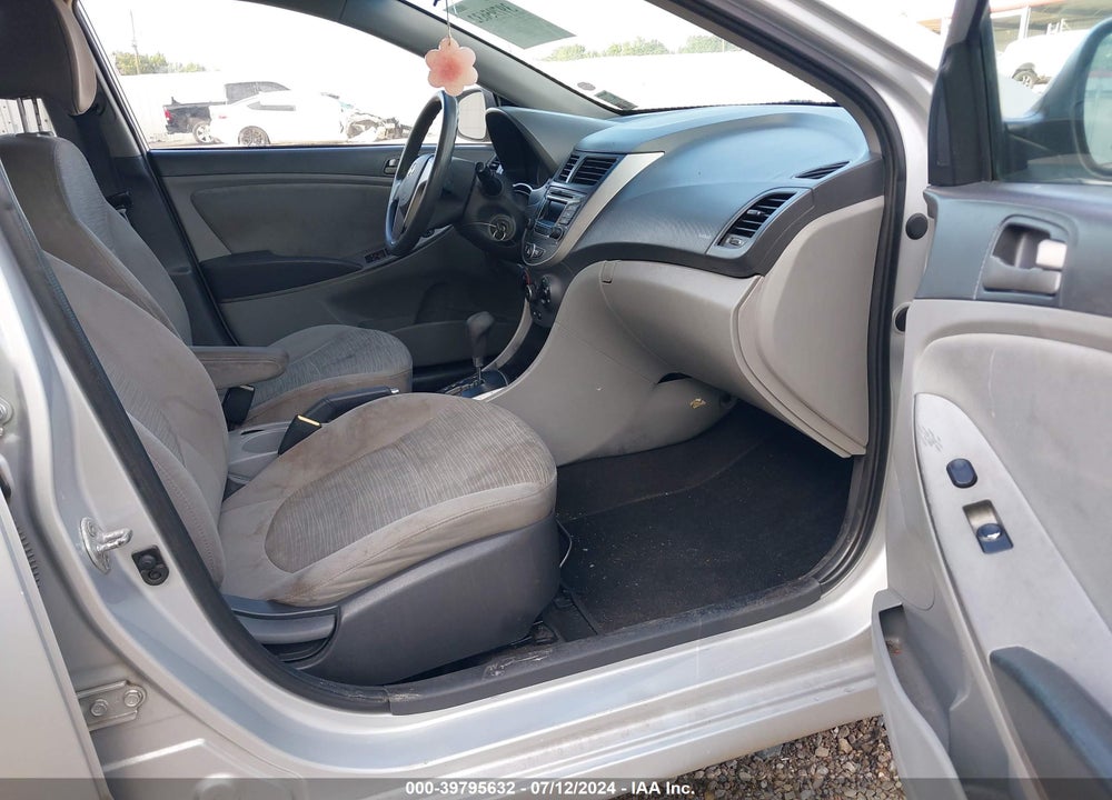 2015 HYUNDAI ACCENT GLS VIN: KMHCT4AE7FU842403
