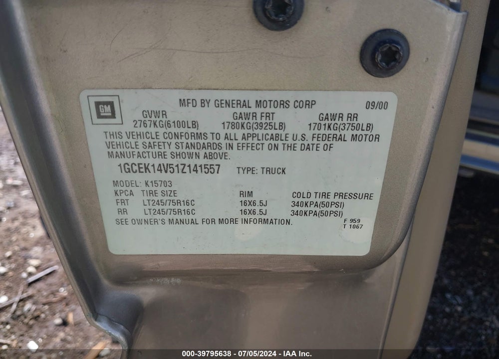 2001 CHEVROLET SILVERADO 1500 VIN: 1GCEK14V51Z141557