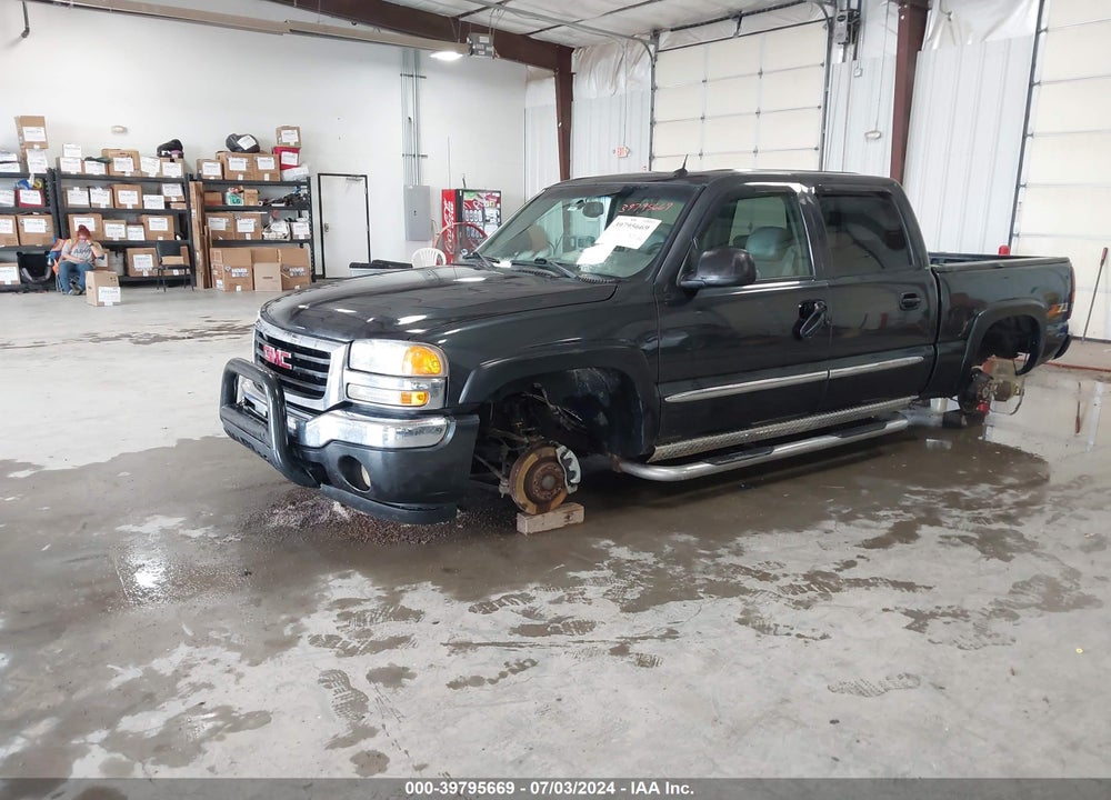 2005 GMC SIERRA 1500 SLT VIN: 2GTEK13T851130213