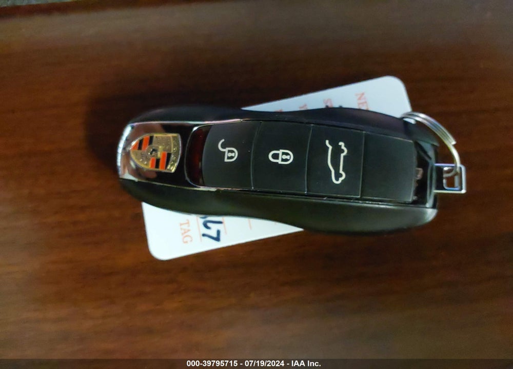 2018 PORSCHE MACAN VIN: WP1AA2A5XJLB06705