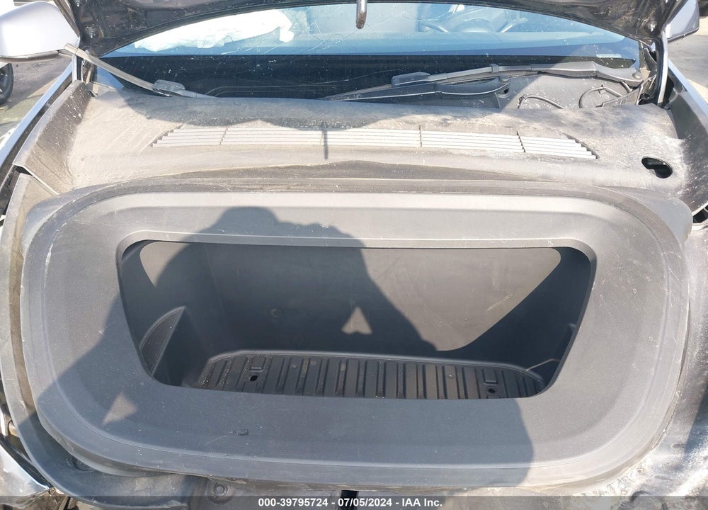 2021 TESLA MODEL Y STANDARD RANGE REAR-WHEEL DRIVE VIN: 5YJYGDEDXMF134443