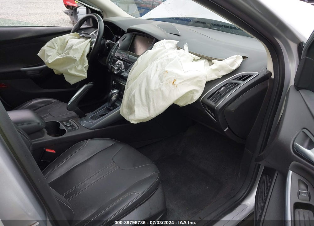 2012 FORD FOCUS TITANIUM VIN: 1FAHP3N25CL389575