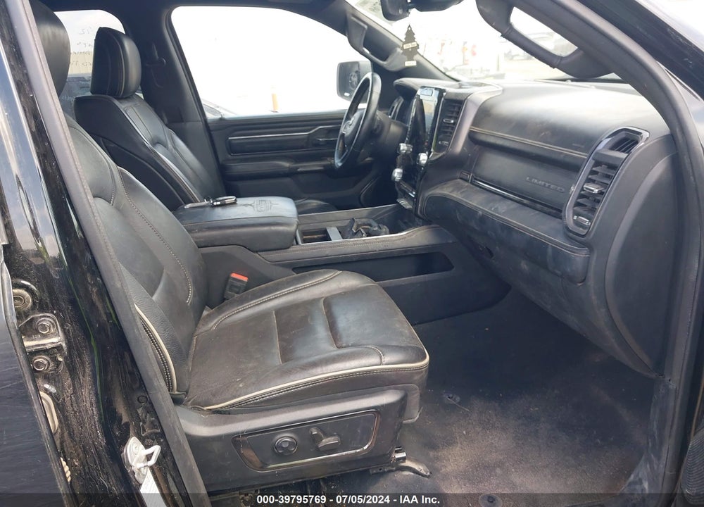 2023 RAM 1500 LIMITED 4X4 5'7 BOX VIN: 1C6SRFHT8PN541673