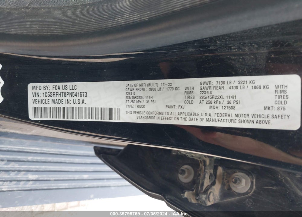 2023 RAM 1500 LIMITED 4X4 5'7 BOX VIN: 1C6SRFHT8PN541673