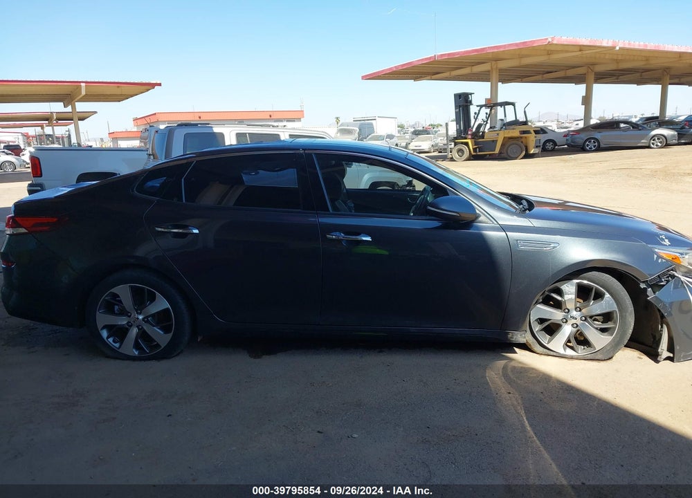 2019 KIA OPTIMA S VIN: 5XXGT4L30KG378291