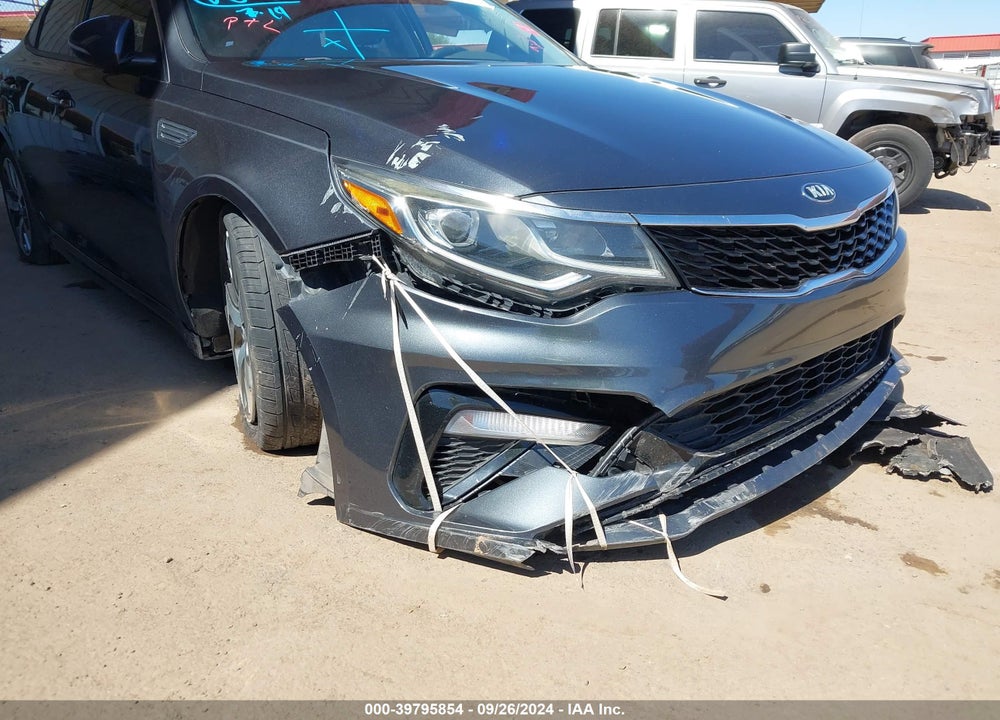 2019 KIA OPTIMA S VIN: 5XXGT4L30KG378291