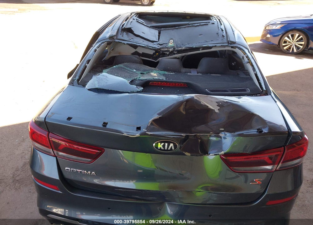 2019 KIA OPTIMA S VIN: 5XXGT4L30KG378291